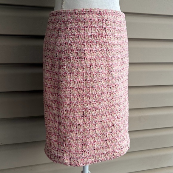 •Ann Taylor• Classic Pink Tweed Pencil Skirt – Size 10 - Picture 3 of 7